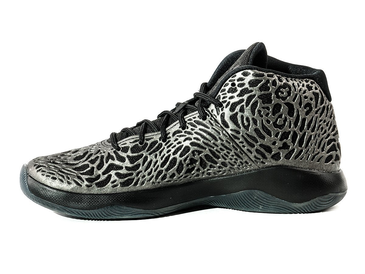 black air jordan basketball shoes