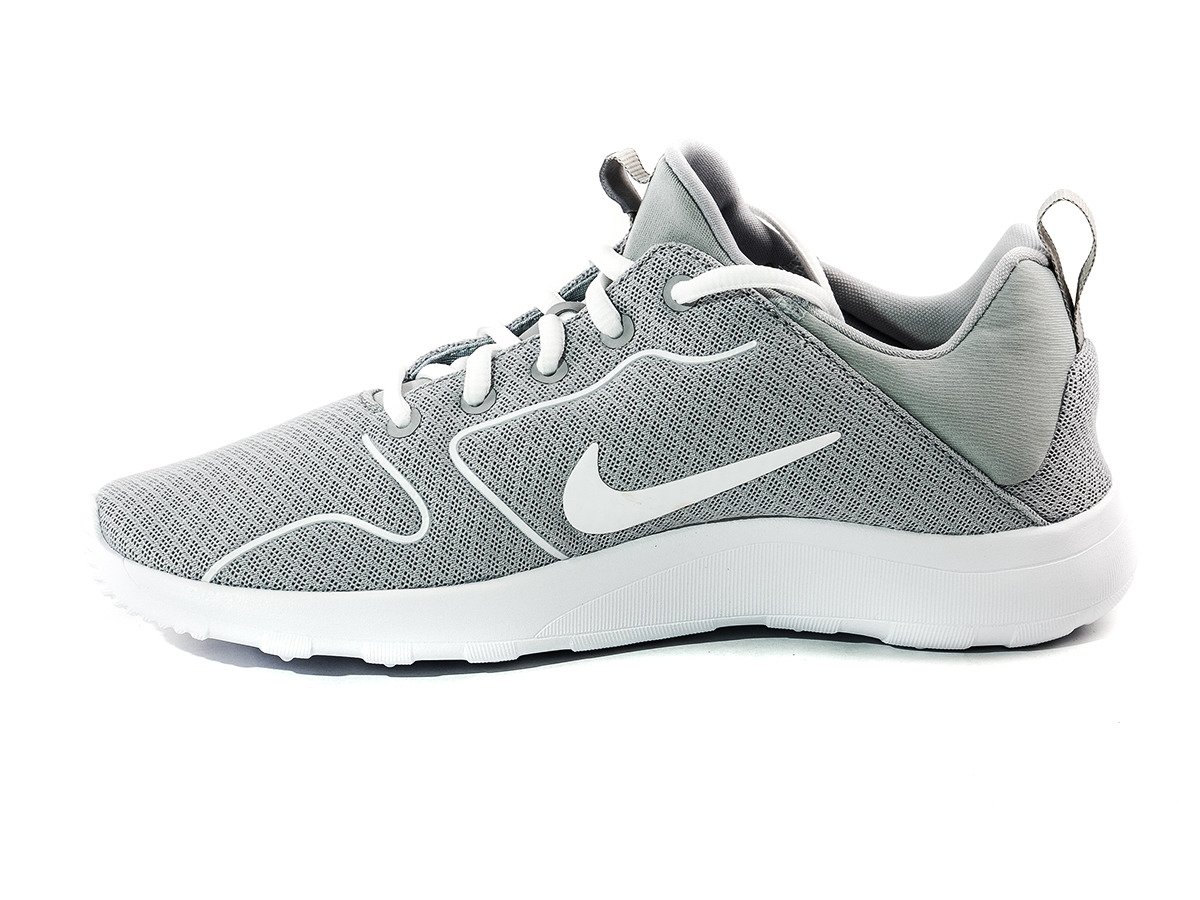 nike roshe grey and white