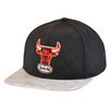 Mitchell & Ness NBA Diamond Base Snapback HWC Chicago Bulls - HHSS3182-CBUYYPPPBLCK